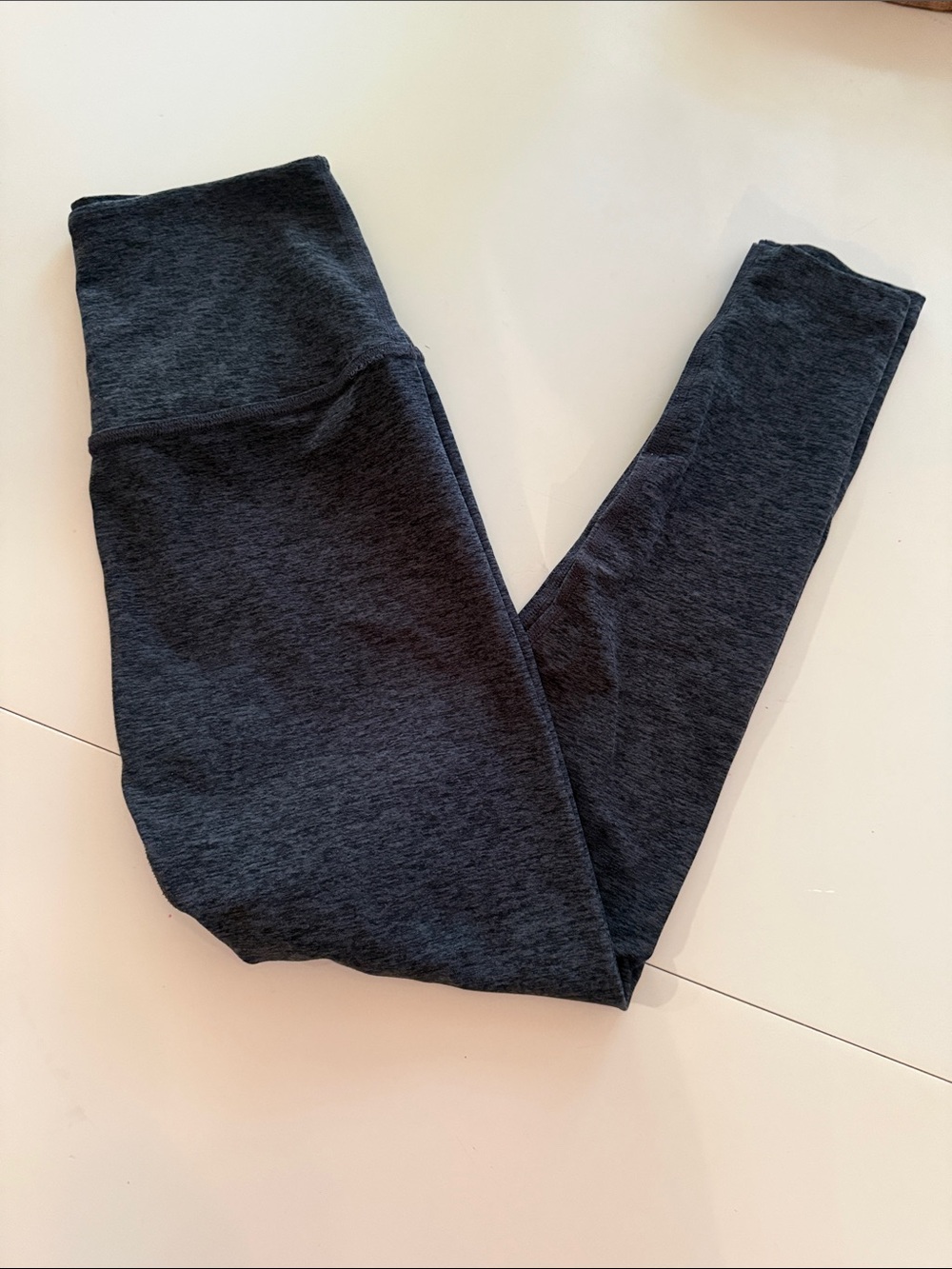 Beyond yoga size medium Heathered gray leggings